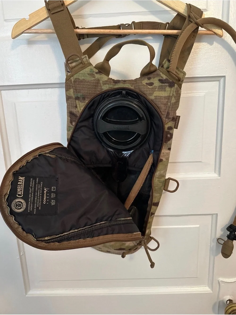 Camelbak compact hydration